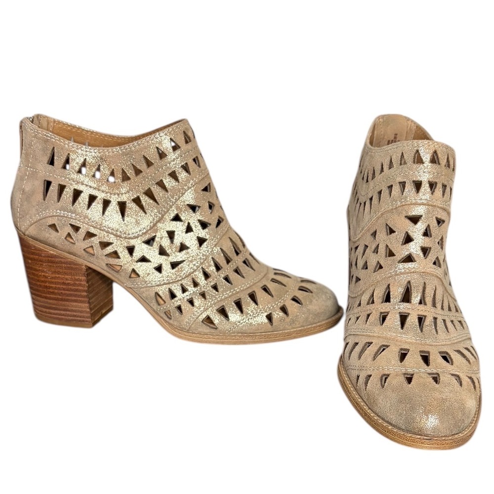 Sofft Tan Leather Cutout Block‎ Heel Ankle Boots Women's Size 8.5 M